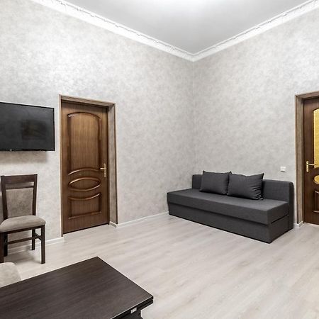 Art Balabana Apartment Lviv Buitenkant foto