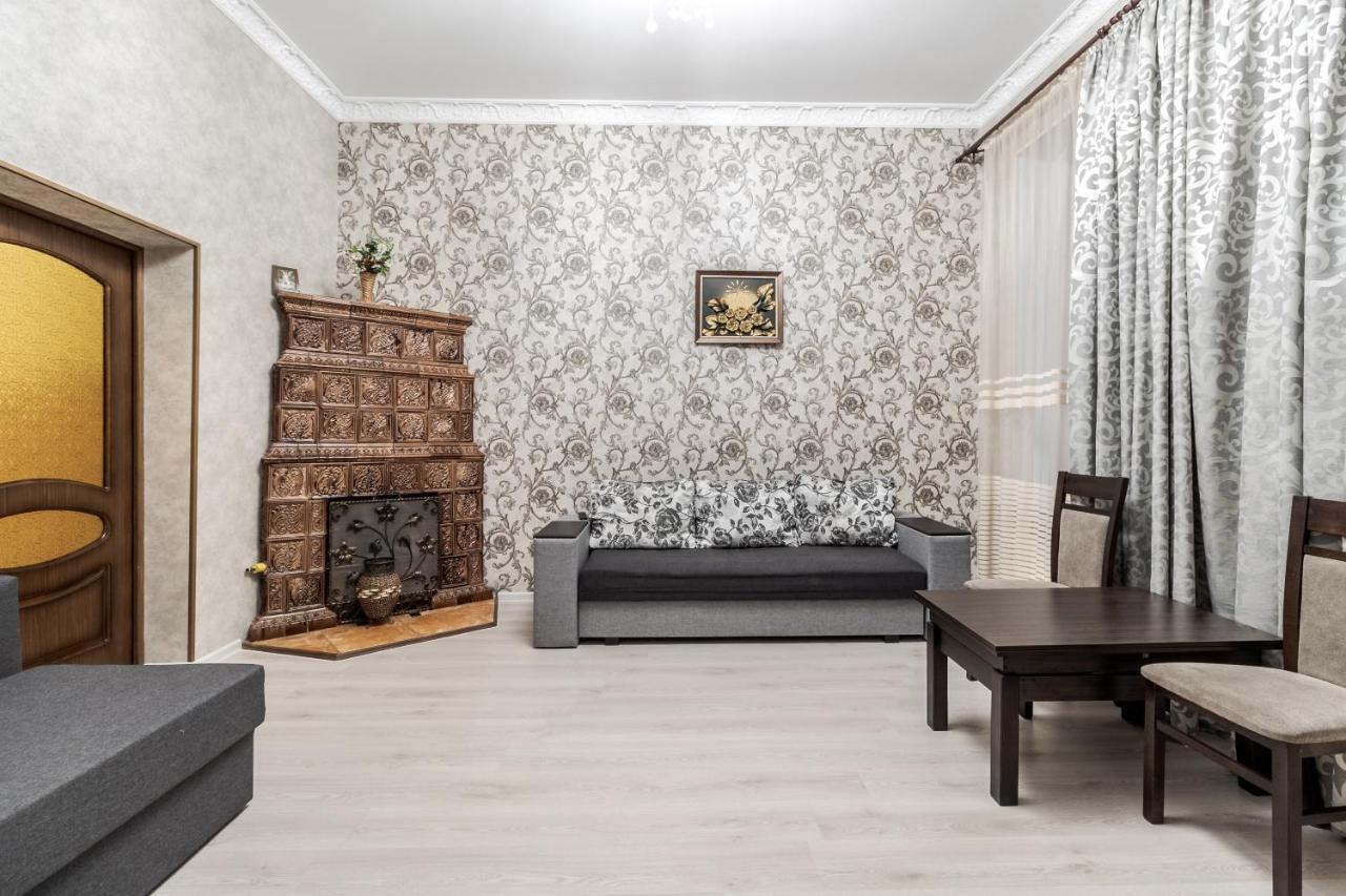 Art Balabana Apartment Lviv Buitenkant foto