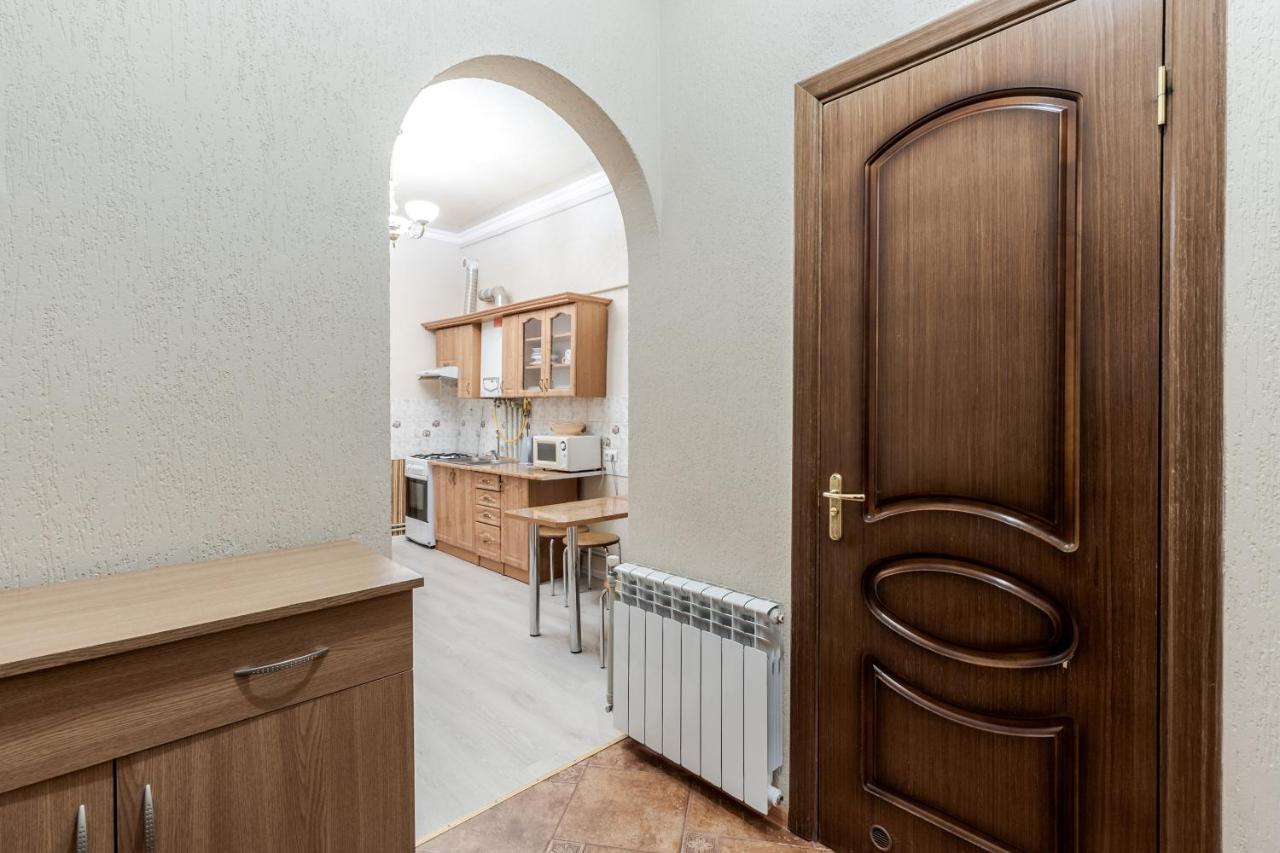 Art Balabana Apartment Lviv Buitenkant foto
